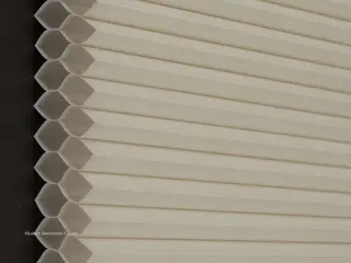 Lutron Monaco Double-Cell Light-Filtering <1% shade fabric swatch in Shell (LF-SLDC-SH)